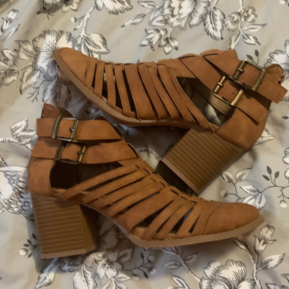 Rue 21 Sandals